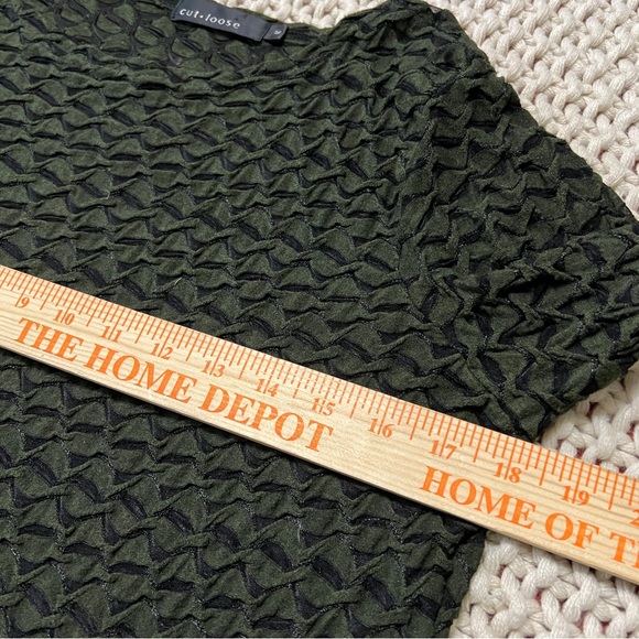 Cut Loose Textured Top M - Picture 5 of 6
